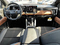 2025 GMC Canyon 4WD AT4