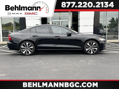 2022 Volvo S60